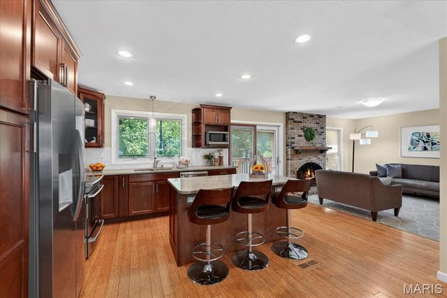 6 Duddin Court, Manchester, MO 63021