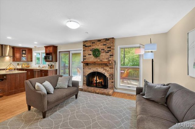 6 Duddin Court, Manchester, MO 63021