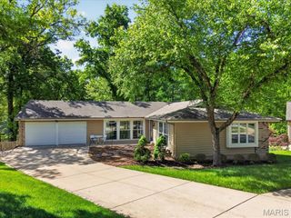 6 Duddin Court, Manchester, MO 63021