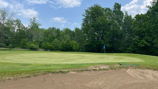 24 Golf Course Road, Plattsburgh, NY 12903