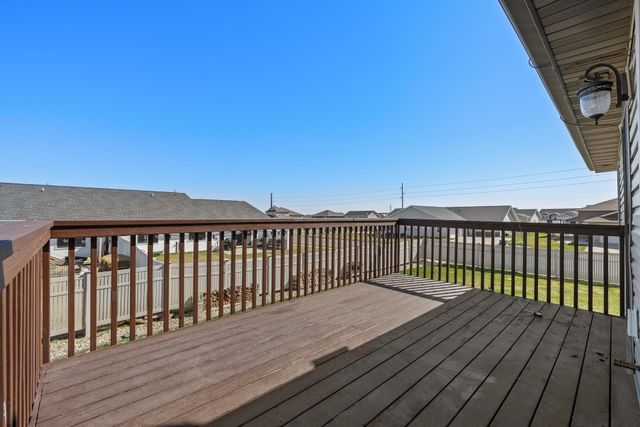 1817 35th Ave SE, Minot, ND 58701