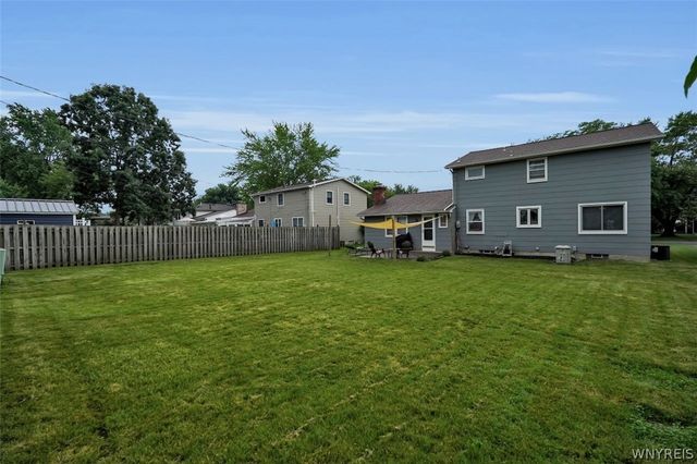 387 Seabrook Drive, Amherst, NY 14221