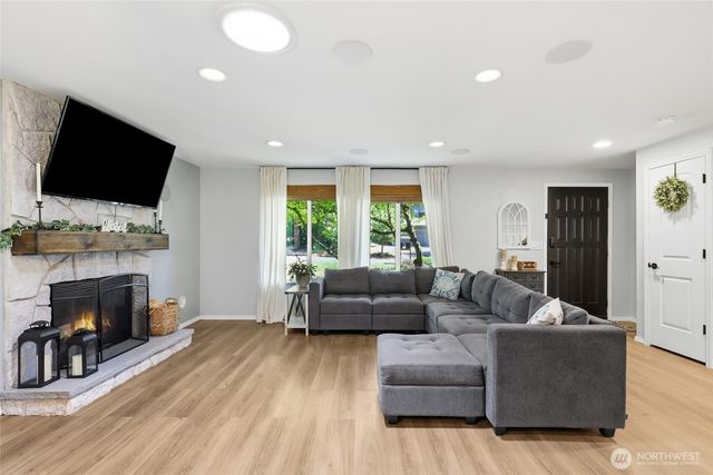 13002 130th Avenue Ct E, Puyallup, WA 98374