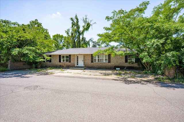 119 Crystal Lake Drive, North Augusta, SC 29841