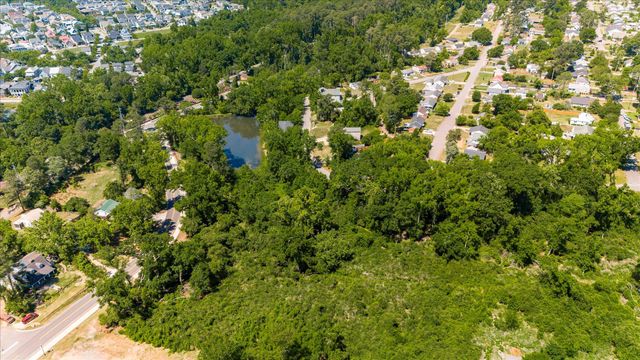 119 Crystal Lake Drive, North Augusta, SC 29841