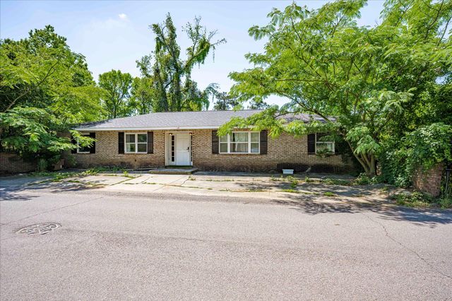 119 Crystal Lake Drive, North Augusta, SC 29841