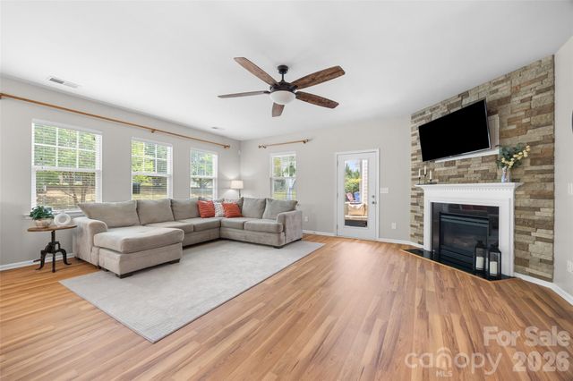 1521 Deer Meadows Drive, Waxhaw, NC 28173