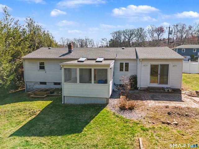 26 Sprucewood Road, Watertown, CT 06795