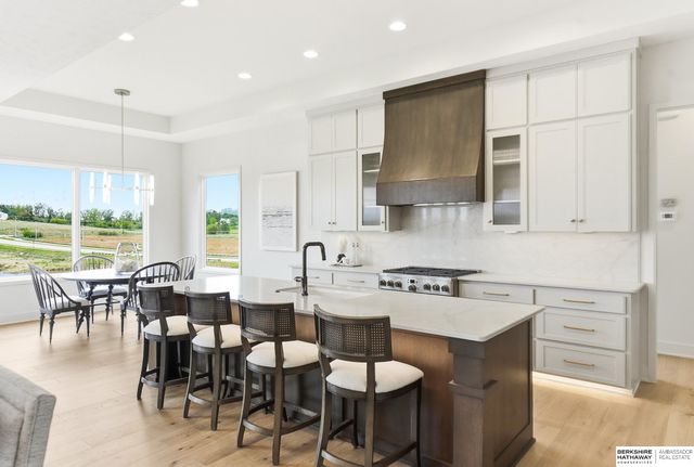 10202 S 117th Street, Papillion, NE 68046