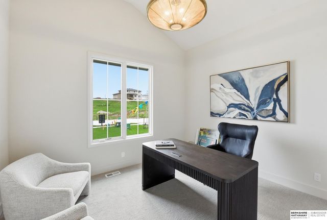 10202 S 117th Street, Papillion, NE 68046