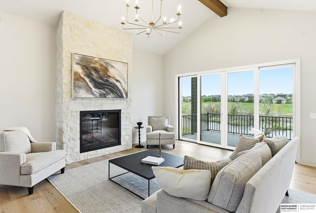 10202 S 117th Street, Papillion, NE 68046