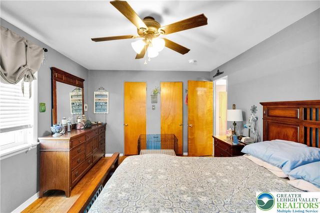 1124 Beverly Avenue, Bethlehem City, PA 18018