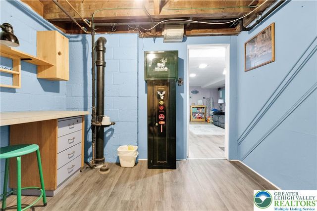 1124 Beverly Avenue, Bethlehem City, PA 18018