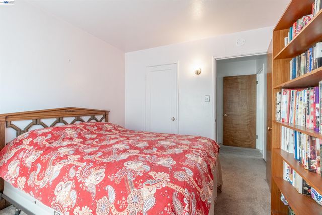 15209 Farnsworth St, San Leandro, CA 94579