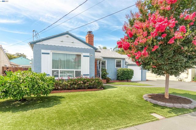 15209 Farnsworth St, San Leandro, CA 94579
