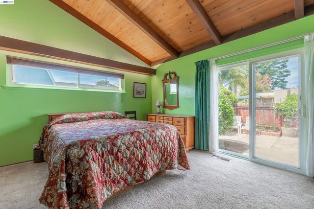 15209 Farnsworth St, San Leandro, CA 94579