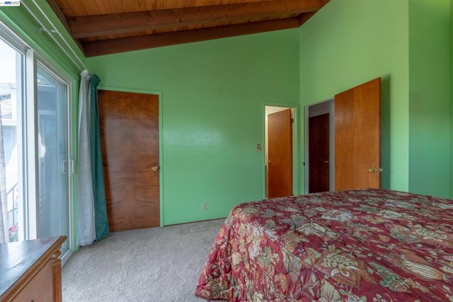 15209 Farnsworth St, San Leandro, CA 94579