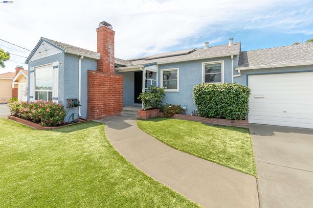 15209 Farnsworth St, San Leandro, CA 94579