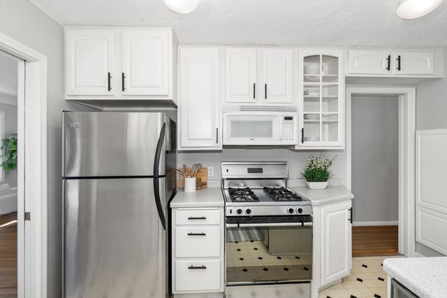 6211 Thomas Avenue S, Richfield, MN 55423