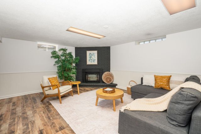 6211 Thomas Avenue S, Richfield, MN 55423