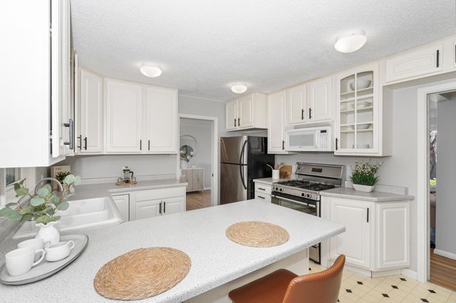 6211 Thomas Avenue S, Richfield, MN 55423