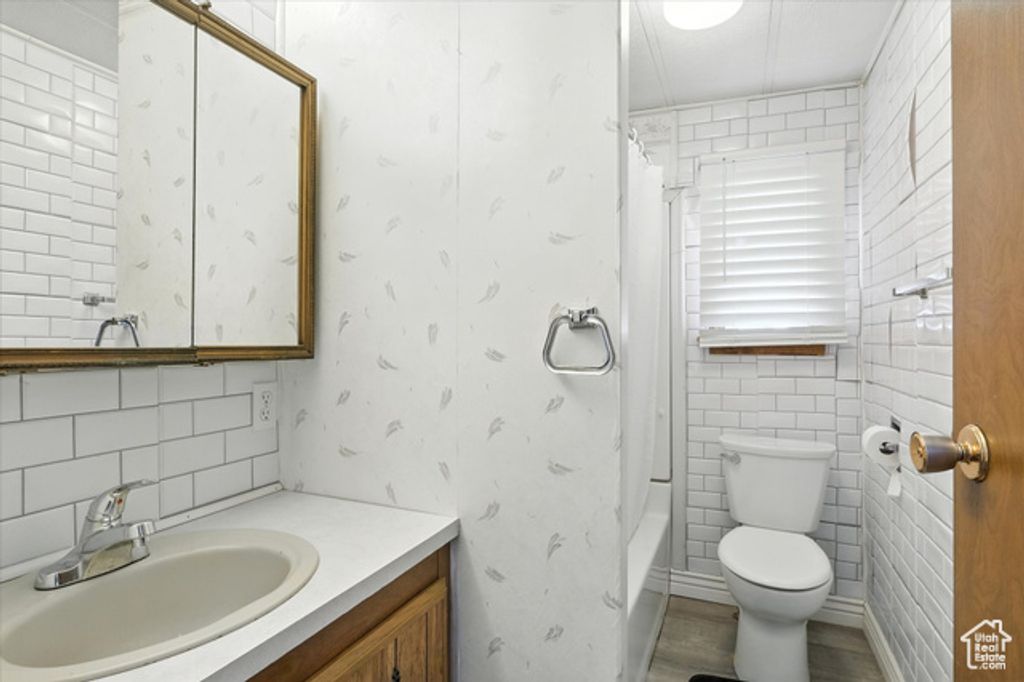 Image 12 of property listing at 420 W 750 N, Logan, UT 84321