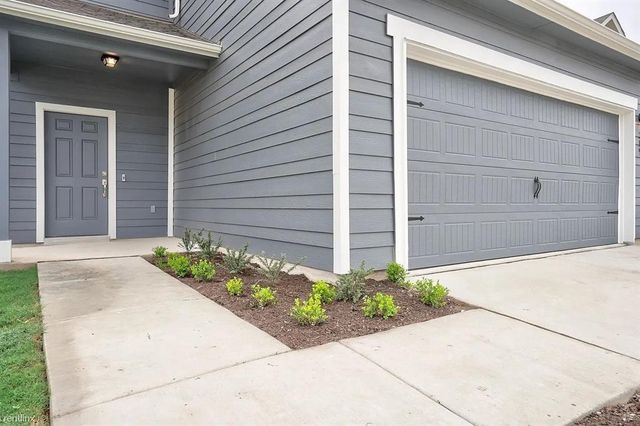 209 Majestic Cedar DR, Liberty Hill, TX 78642