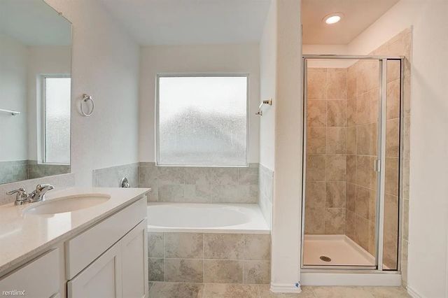 209 Majestic Cedar DR, Liberty Hill, TX 78642