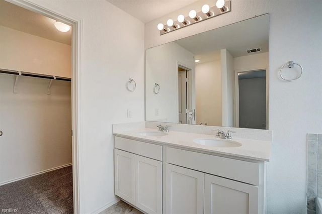 209 Majestic Cedar DR, Liberty Hill, TX 78642