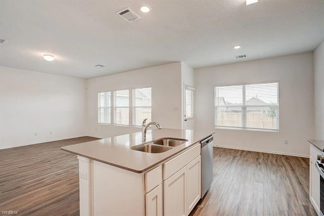 209 Majestic Cedar DR, Liberty Hill, TX 78642