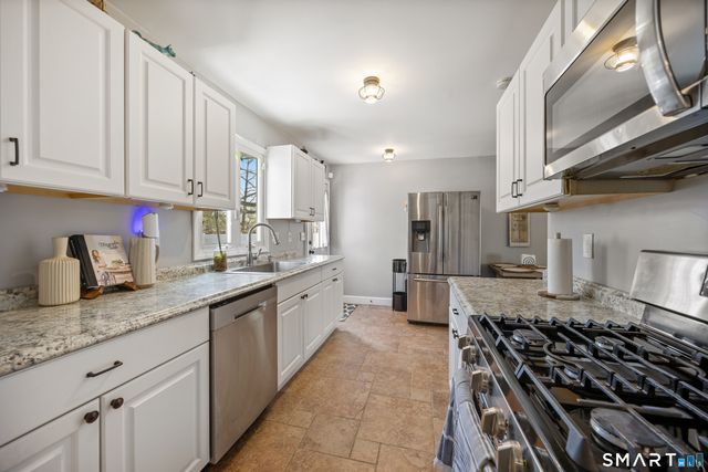 101 Sunset Drive, Derby, CT 06418