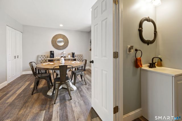 101 Sunset Drive, Derby, CT 06418