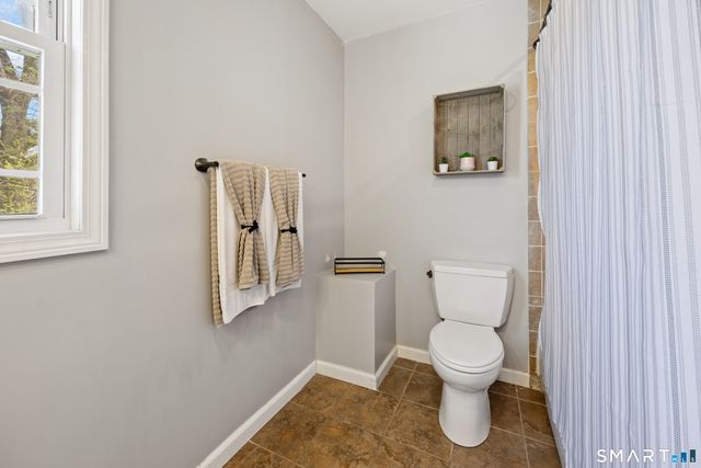 101 Sunset Drive, Derby, CT 06418