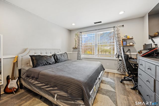 101 Sunset Drive, Derby, CT 06418