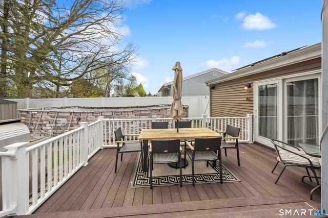 101 Sunset Drive, Derby, CT 06418