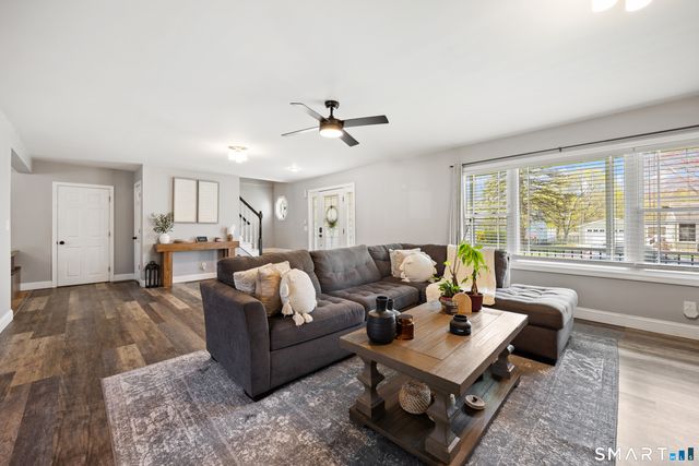 101 Sunset Drive, Derby, CT 06418