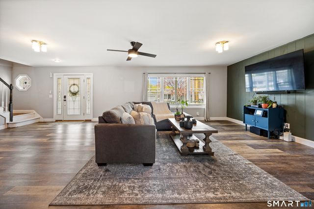 101 Sunset Drive, Derby, CT 06418