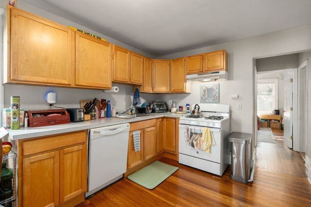 166 Albion St, Somerville, MA 02144
