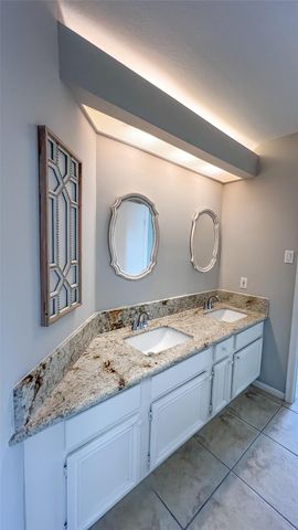 16130 Seahorse Drive, Houston, TX 77062