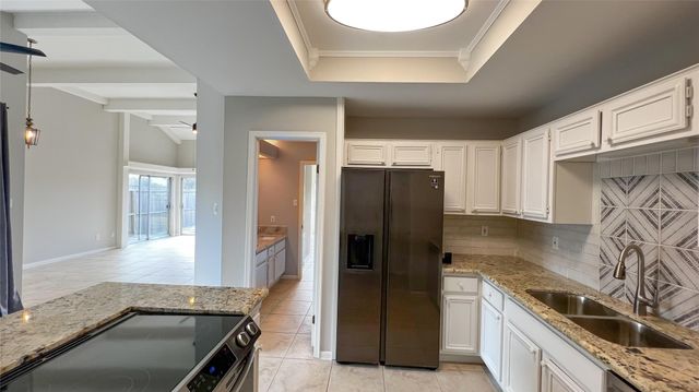 16130 Seahorse Drive, Houston, TX 77062