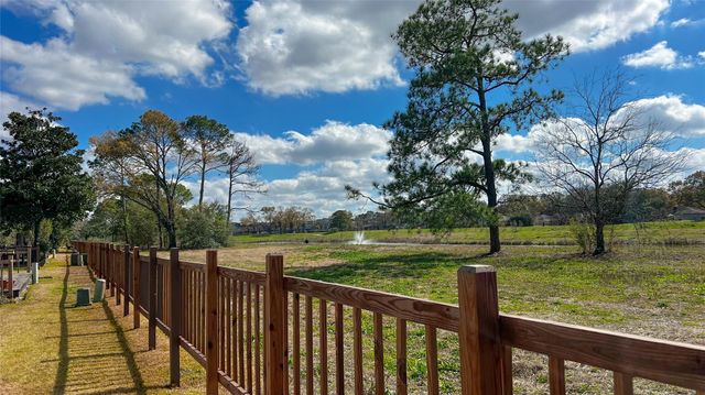 16130 Seahorse Drive, Houston, TX 77062