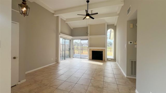 16130 Seahorse Drive, Houston, TX 77062