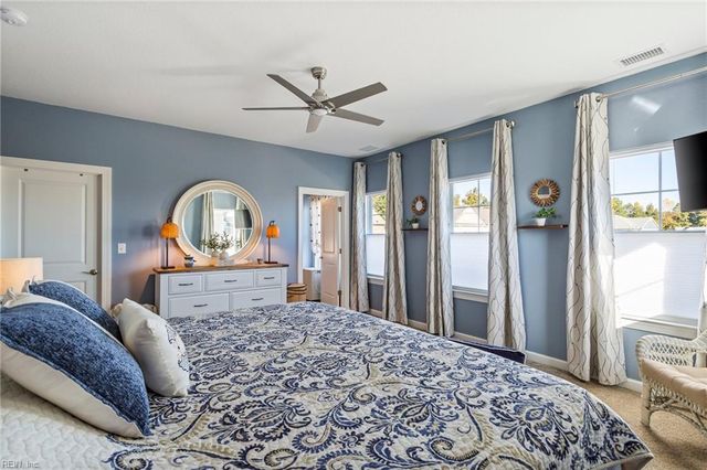 1924 Briton LN, Chesapeake, VA 23322