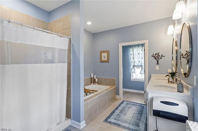 1924 Briton LN, Chesapeake, VA 23322