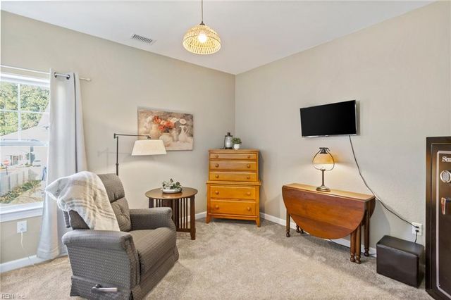 1924 Briton LN, Chesapeake, VA 23322