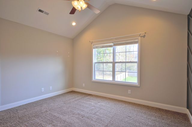 1688 RAINS RD, Clarksville, TN 37042