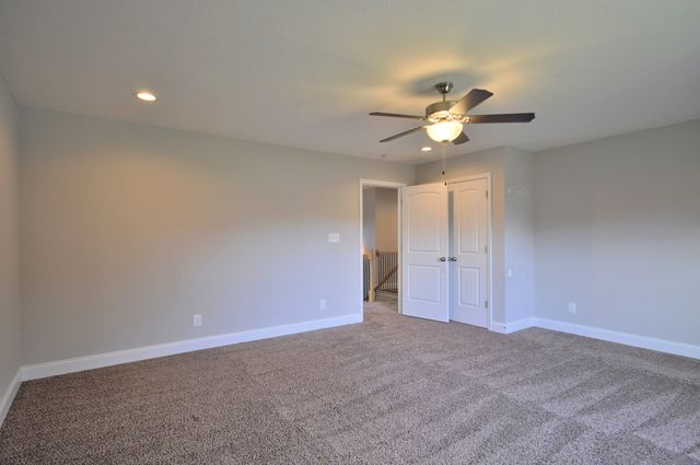 1688 RAINS RD, Clarksville, TN 37042