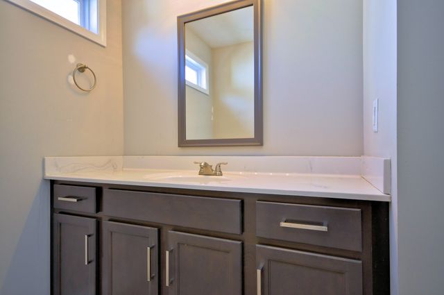 1688 RAINS RD, Clarksville, TN 37042