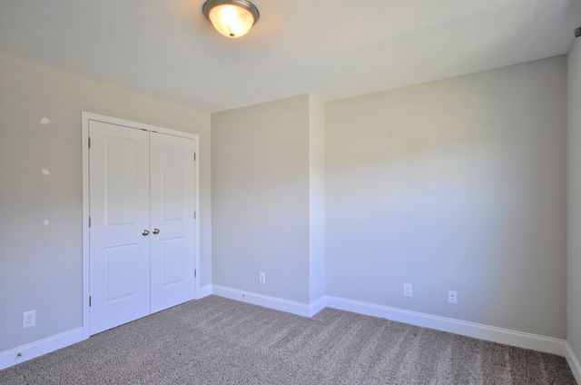 1688 RAINS RD, Clarksville, TN 37042