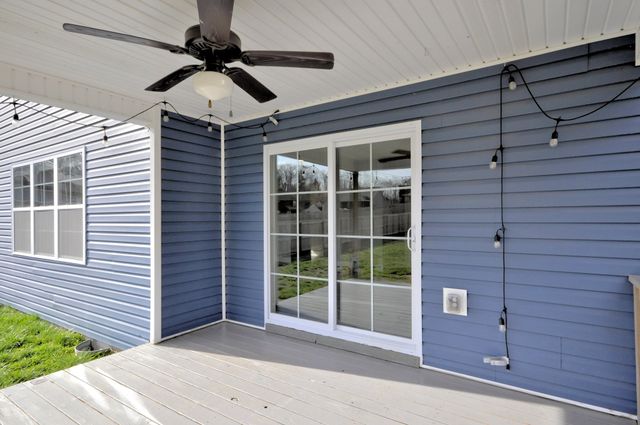 1688 RAINS RD, Clarksville, TN 37042